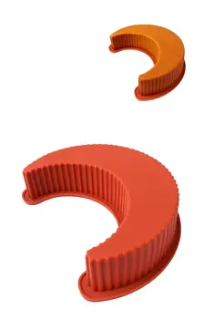 תבנית סיליקון לעוגת סהר למימונה 25 ס"מ