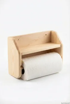 מדף כולל מתקן לנייר סופג כולל גלילי נייר